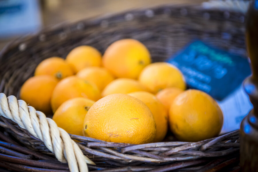 Bio Orangen von unserem Patenbaum der spanischen Bio Kooperative, Hofladen