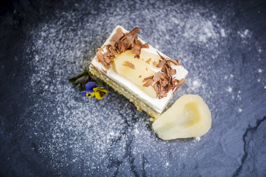 Birne-Helene-Schnitte Torte aus der Hofkonditorei