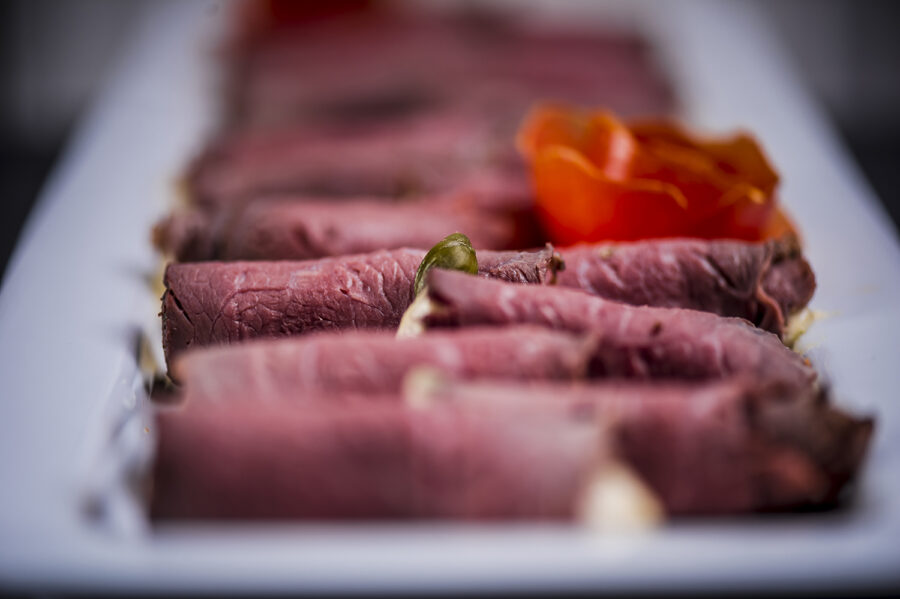 Vitello Tonnato Röllchen für das Buffet